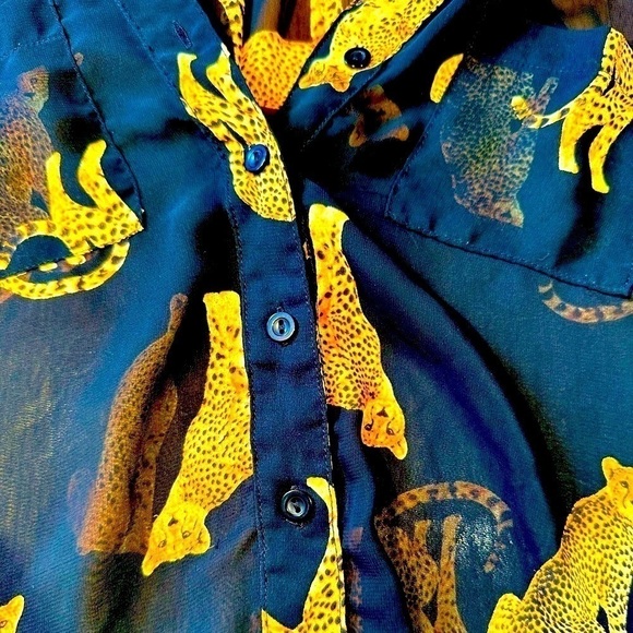 A’gaci New Ladies Sheer Cheetah Print top | So unique! 🤩 - Picture 5 of 12